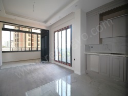Mezitli Akdeniz Mah. Satılık Daire 2+1 110 M2 | 1. Kat | Doğalgaz(Kombi) | 2 Banyo | 2 Yatak Odası