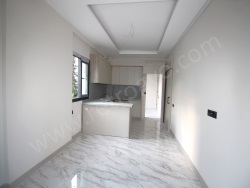 Yenişehir Hürriyet Mah. Satılık Daire 2+1 100 M2 | 1. Kat | Doğalgaz(Kombi) | 1 Banyo | 2 Yatak Odası