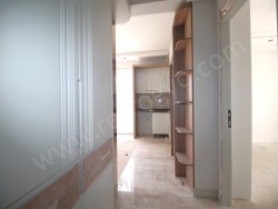 Mezitli Akdeniz Mah. Satılık Daire 1+1 70 M2 | 1. Kat | Doğalgaz(Kombi) | 1 Banyo | 1 Yatak Odası