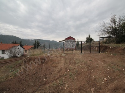 Retrodan Soğucakda Köşe Başı 320 M2 Villalık Satılık Arsa Toroslar Soğucak Mah