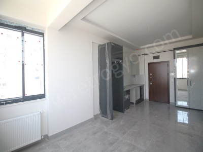 Retrodan Merkezi Konumda Site İçi Fırsat 1+1 Satılık Daire Mezitli Kuyuluk Mah