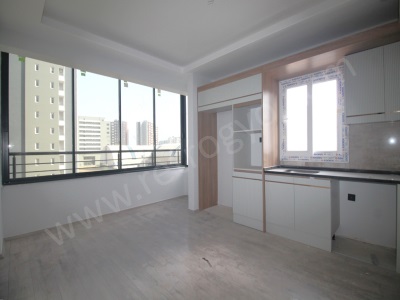 Retrodan Peyzajı Ve Modern Dizaynı İle Size Hitapedecek 3+1 Satılık Daire Mezitli Akdeniz Mah