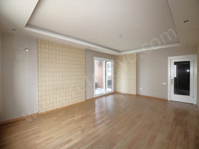 Retrodan Akkent Mahde Site İçi Havuzlu Doğalgazlı B Mutfak Kiralık Daire 3+1 Yenişehir Batıkent Mah