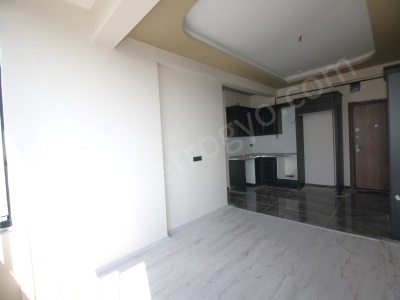 Retrodan 75 Yıl Mahde Sıfır Site İçi Havuzlu Fırsat 2+1 Satılık Daire Mezitli Mah