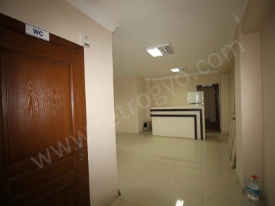 Retrodan Çarşının Merkezinde Asansörlü Masrafsız 3+1 Ofis Kiralık  Büro Akdeniz Bahçe Mah
