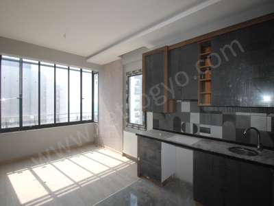 Retrodan Deniz Manzaralı Site İçi Kartal Yuvası Kiralık Daire 1+1 Mezitli Tece Mah