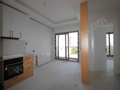Retrodan Mezitlide Lüks Konsept Geniş Kiralık Daire 1+1 Davultepe Mah