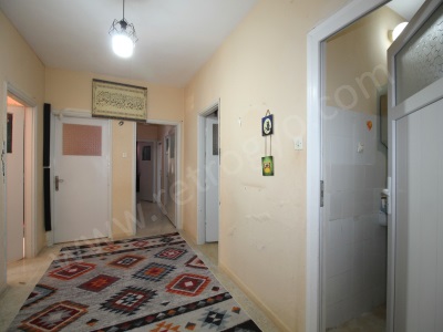 Retrodan Vipol Civarı Site İçi Dokunuşlarınızla Tarz Yaratacağınız Geniş 3+1 Satılık Daire Mezitli Atatürk Mah