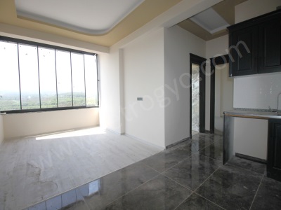 Retrodan 75 Yılda Sıfır Site İçi Havuzlu Kiralık Daire 2+1 Mezitli Yıl Mah