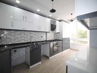 Retrodan Sayaparka Yürüme Mesafesinde Masrafsız B Mutfak 3+1 Kiralık Daire Mezitli Atatürk Mah