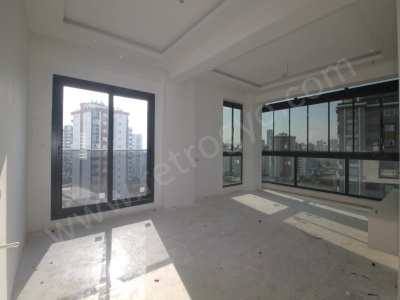 Retrodan M Kemal Mahde İşçiliği Ve Tasarımı İle Tarz Sıfır 3+1 Satılık Daire Toroslar Mustafa Mah