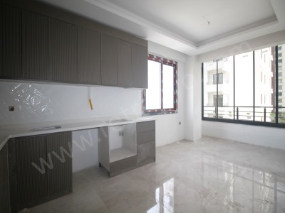 Retro’Dan Mezitli’Nin Yükselen Bölgesinde Yerinizi Ayıracağınız Lüks 3+1 Satılık Daire Merkez Mah