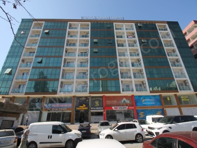 Retro’Dan Adliye Yanı Prestijli İş Merkezinde 2+1 Kiralık Ofis  Büro Akdeniz Mahmudiye Mah