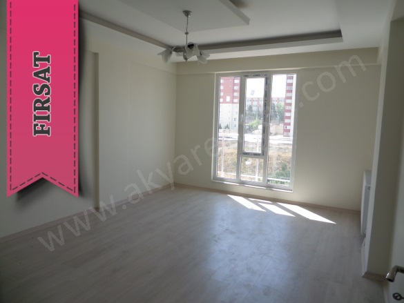 Akif İnan Mah. Onikişubat Satılık Daire |  3+1 Oda | 120M2 0Tl  Krediye Uygun  | 3. Kat | Doğalgaz(Kombi) | 2 Banyo | 2 Yatak Odası Resim-2