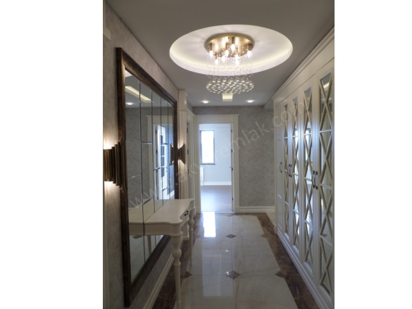 Akif İnan Mah. Onikişubat Satılık Daire |  4+1 Oda | 175M2 0Tl  Krediye Uygun  | 4. Kat | Merkezi Isınma | 2 Banyo | 3 Yatak Odası Resim-2