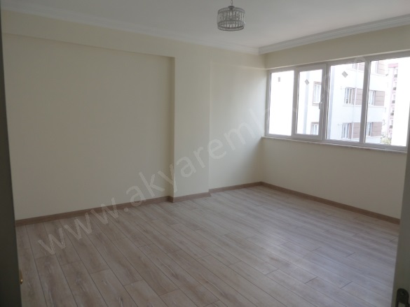 Haydar Bey Mah. Onikişubat Satılık Daire |  5+1 Oda | 240M2 0Tl  Krediye Uygun  | 5. Kat | Doğalgaz(Kombi) | 2 Banyo | 2 Yatak Odası Resim-2