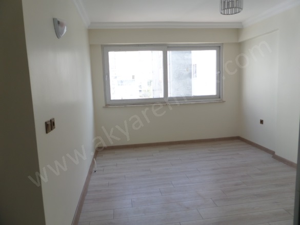 Haydar Bey Mah. Onikişubat Satılık Daire |  5+1 Oda | 240M2 0Tl  Krediye Uygun  | 5. Kat | Doğalgaz(Kombi) | 2 Banyo | 2 Yatak Odası Resim-5