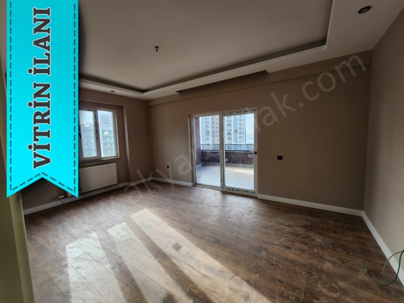 Cumhuriyet Mah. Onikişubat Satılık Daire |  4+1 Oda | 230M2 10.000.000Tl  Krediye Uygun  | 7. Kat | Merkezi Isınma | 2 Banyo Resim-3