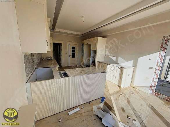 Şehit Abdullah Çavuş Mah. Onikişubat Satılık Daire |  5+1 Oda | 260M2 13.000.000Tl  Krediye Uygun  | 7. Kat | Merkezi Isınma | 2 Banyo Resim-3