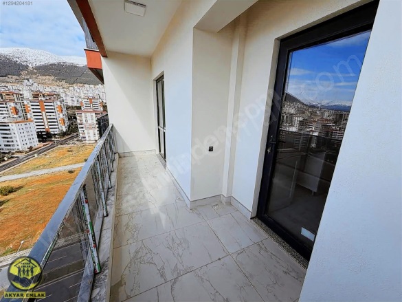 Vadi Mah. Onikişubat Satılık Daire |  4+1 Oda | 300M2 9.500.000Tl  Krediye Uygun  | 11. Kat | Merkezi Isınma | 2 Banyo Resim-4