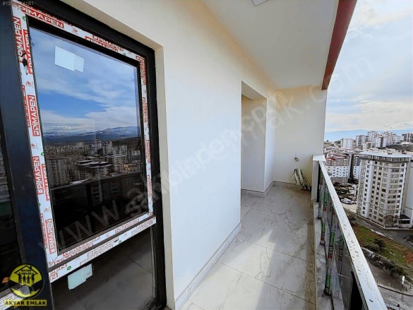 Vadi Mah. Onikişubat Satılık Daire |  4+1 Oda | 300M2 9.500.000Tl  Krediye Uygun  | 11. Kat | Merkezi Isınma | 2 Banyo Resim-5