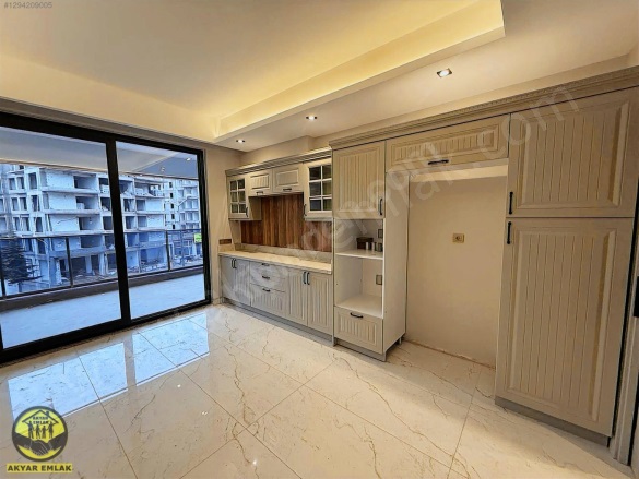 Mimar Sinan Mah. Onikişubat Satılık Daire |  5+1 Oda | 250M2 13.850.000Tl  Krediye Uygun  | 9. Kat | Merkezi Isınma | 2 Banyo Resim-4