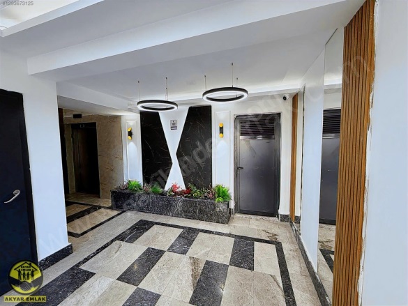 Bin Evler Mah. Onikişubat Satılık Daire |  5+1 Oda | 240M2 8.500.000Tl  Krediye Uygun  | 5. Kat | Merkezi Isınma Resim-2