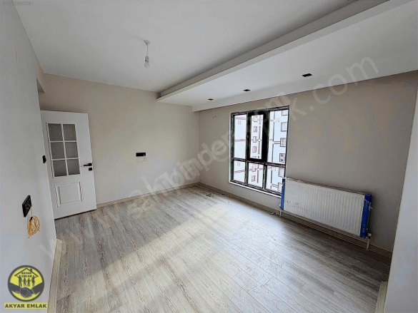 Yamaçtepe Mah. Onikişubat Satılık Daire |  2+1 Oda | 100M2 3.450.000Tl  Krediye Uygun  | 1. Kat | Doğalgaz(Kombi) Resim-1