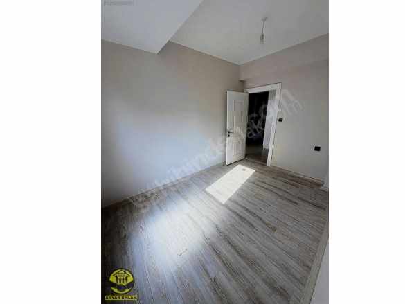 Akyar Emlakdan Satılık Daire Tamamen Sıfır Yapı 2+1 Onikişubat Yamaçtepe Mah