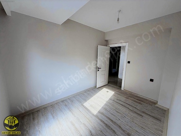 Yamaçtepe Mah. Onikişubat Satılık Daire |  2+1 Oda | 100M2 3.450.000Tl  Krediye Uygun  | 1. Kat | Doğalgaz(Kombi) Resim-4