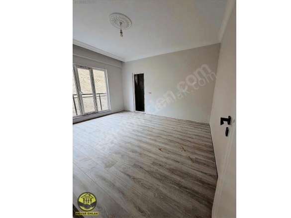 Saçaklızade Mah. Onikişubat Satılık Daire |  3+1 Oda | 180M2 6.250.000Tl  Krediye Uygun  | 3. Kat | Doğalgaz(Kombi) Resim-5