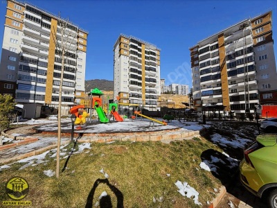 Akyar Emlaktan 4+1 Satılık Daire Site İçerisinde Sıfır Anacadde Onikişubat Yamaçtepe Mah