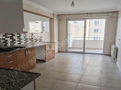 Akyar Emlakdan Hürriyet Mahallesinde Satılık Daire 4+1 Onikişubat Mah