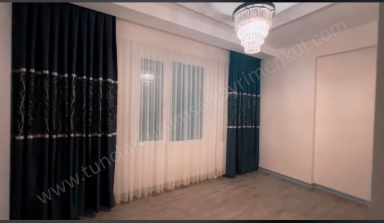 Dönümlü  Yenişehir Satılık Daire |  3+1 Oda | 145M2 3.750.000Tl  Krediye Uygun  | 5. Kat | Yerden Isıtma | 1 Banyo | 1 Yatak Odası Resim-3