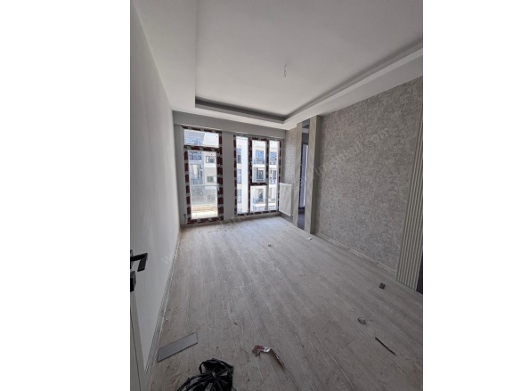 Bağcılar Bağlar Satılık Daire |  2+1 Oda | 85M2 3.350.000Tl  Krediye Uygun  | 2. Kat | Doğalgaz(Kombi) | 1 Banyo | 1 Yatak Odası Resim-5