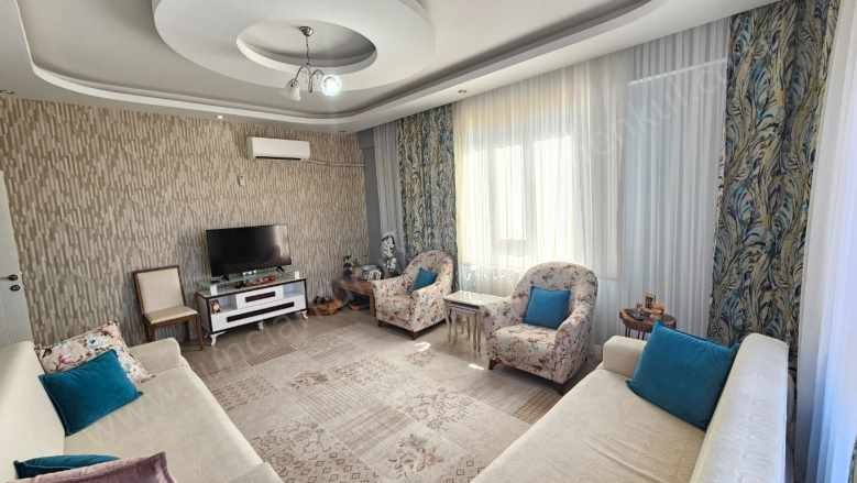 (Elif) Makine ikmal Civarı Site içerisinde Ara Kat 3+1 Satılık Daire Bağlar Bağcılar