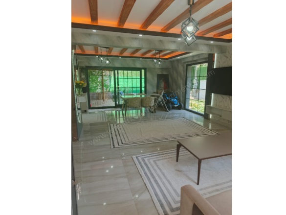 Toptancılar Civarı Bağlar Satılık Villa |  5+2 Oda | 280M2 9.600.000Tl  Krediye Uygun  | Tripleks | Yerden Isıtma Resim-2