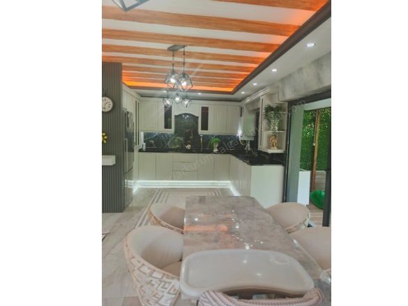 Toptancılar Civarı Bağlar Satılık Villa |  5+2 Oda | 280M2 9.600.000Tl  Krediye Uygun  | Tripleks | Yerden Isıtma Resim-3