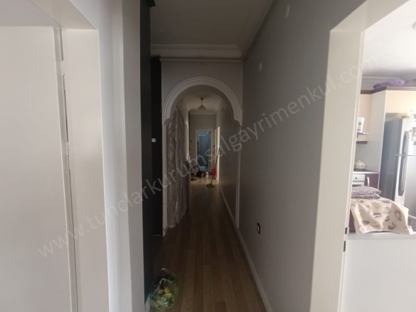 Peyas Mahallesi. Kayapınar Satılık Daire |  3+1 Oda | 175M2 3.100.000Tl | 8. Kat | Doğalgaz(Kombi) | 1 Banyo Resim-4