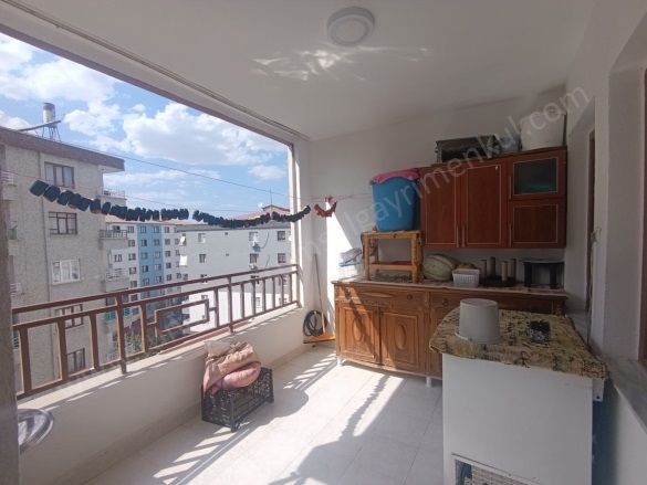 Peyas Mahallesi. Kayapınar Satılık Daire |  3+1 Oda | 175M2 3.100.000Tl | 8. Kat | Doğalgaz(Kombi) | 1 Banyo Resim-5