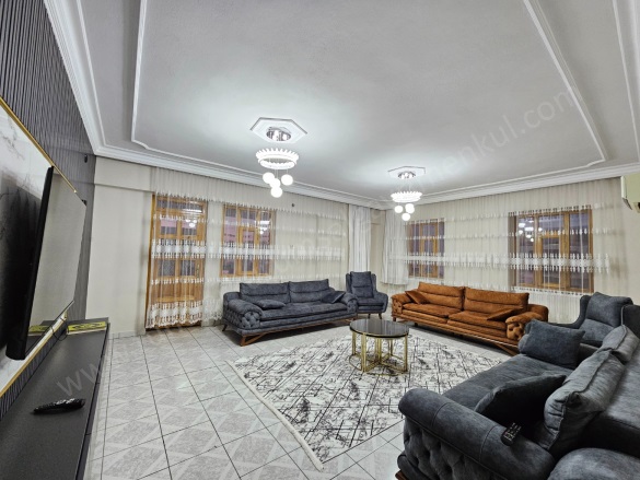 Diclekent Civarı Kayapınar Satılık Daire |  4+1 Oda | 250M2 3.820.000Tl  Krediye Uygun  | 7. Kat | Doğalgaz(Kombi) | 2 Banyo Resim-3