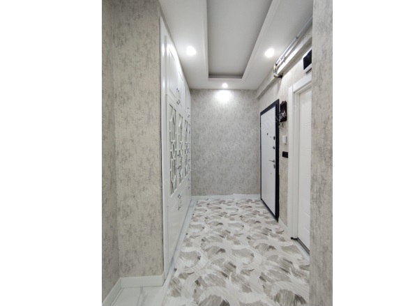 Bağcılar Bağlar Satılık Daire |  3+1 Oda | 155M2 4.500.000Tl  Krediye Uygun  | 8. Kat | Doğalgaz(Kombi) | 2 Banyo Resim-5