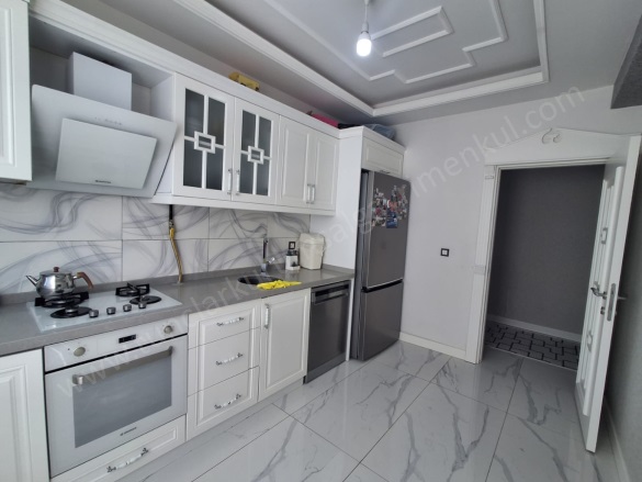 Üç Kuyular Civarı Yenişehir Satılık Daire |  2+1 Oda | 95M2 3.240.000Tl  Krediye Uygun  | Yüksek Giriş | Merkezi Isınma | 2 Banyo Resim-2