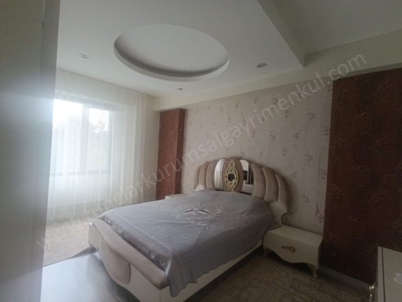 Mezopotamya Mahallesi. Kayapınar Satılık Daire |  3+1 Oda | 155M2 4.650.000Tl  Krediye Uygun  | 1. Kat | Doğalgaz(Kombi) | 2 Banyo Resim-4