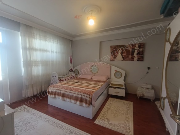 Fırat Mahallesi. Kayapınar Satılık Daire |  3+1 Oda | 155M2 4.150.000Tl  Krediye Uygun  | 4. Kat | Doğalgaz(Kombi) | 2 Banyo Resim-1