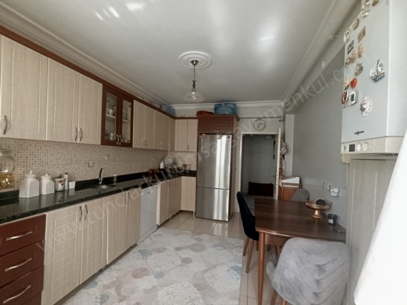 Fırat Mahallesi. Kayapınar Satılık Daire |  3+1 Oda | 155M2 4.150.000Tl  Krediye Uygun  | 4. Kat | Doğalgaz(Kombi) | 2 Banyo Resim-5