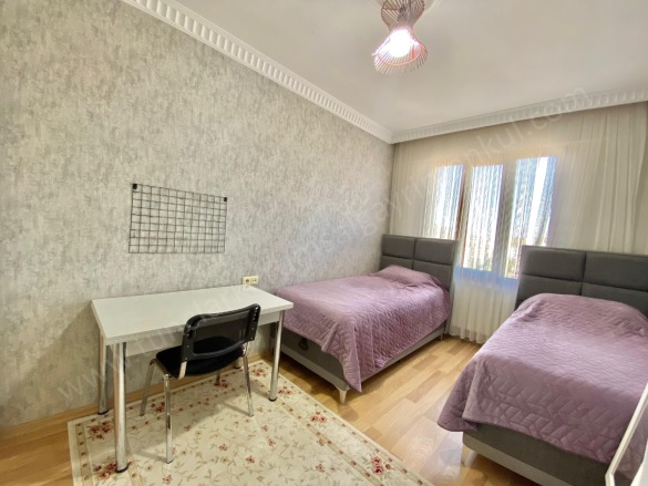 75 Caddesi Civarı Kayapınar Satılık Daire |  4+1 Oda | 240M2 5.390.000Tl  Krediye Uygun  | 10. Kat | Merkezi Isınma | 2 Banyo Resim-5