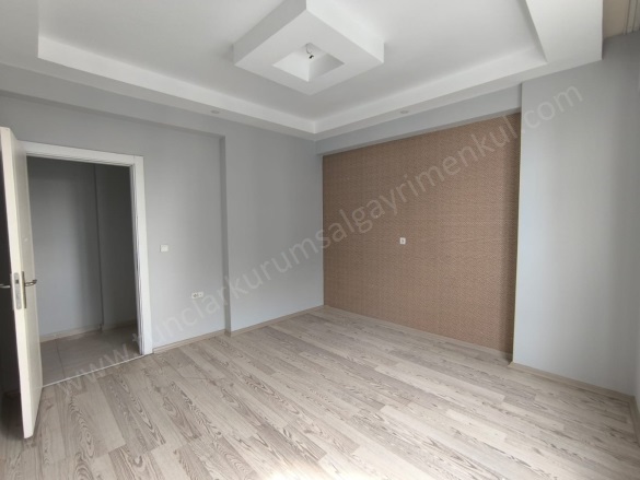 Bağcılar Bağlar Satılık Daire |  3+1 Oda | 145M2 3.780.000Tl  Krediye Uygun  | 5. Kat | Merkezi Isınma | 1 Banyo Resim-1