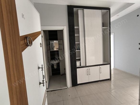 Bağcılar Bağlar Satılık Daire |  3+1 Oda | 145M2 3.780.000Tl  Krediye Uygun  | 5. Kat | Merkezi Isınma | 1 Banyo Resim-3