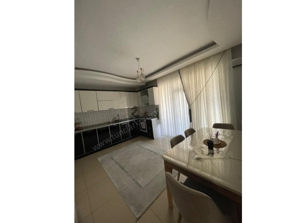 Bağcılar Bağlar Satılık Daire |  3+1 Oda | 155M2 3.950.000Tl  Krediye Uygun  | 5. Kat | Doğalgaz(Kombi) | 2 Banyo Resim-5